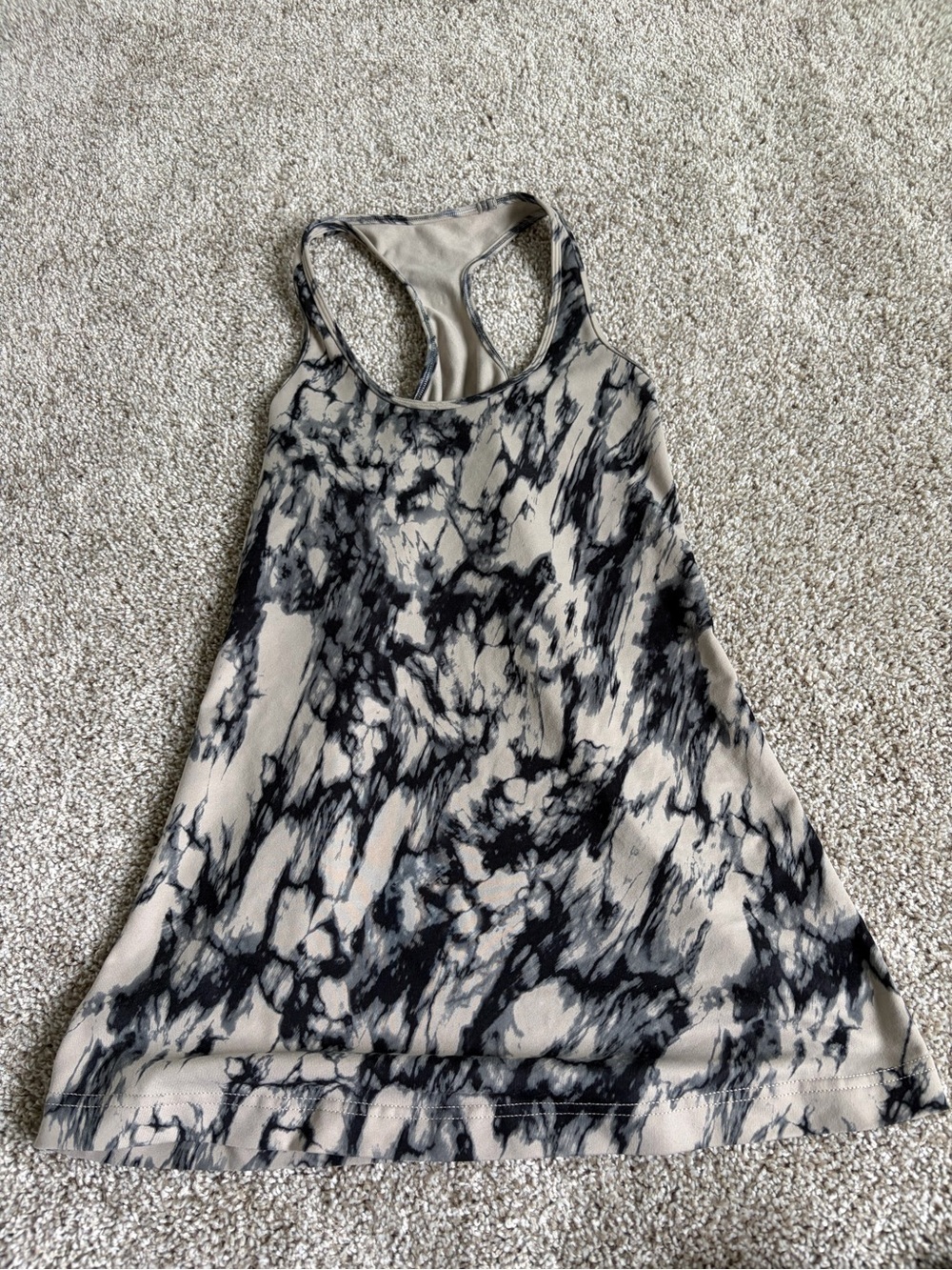 Lululemon 🍋 Women’s Black and Cream Marble Racerback Tank Top size 6